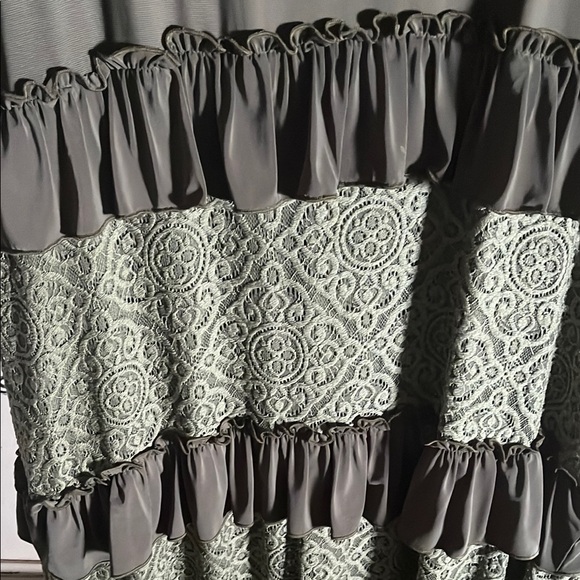 Elegant Green Lace Zadie B’s Women's Dress Large - Picture 5 of 9